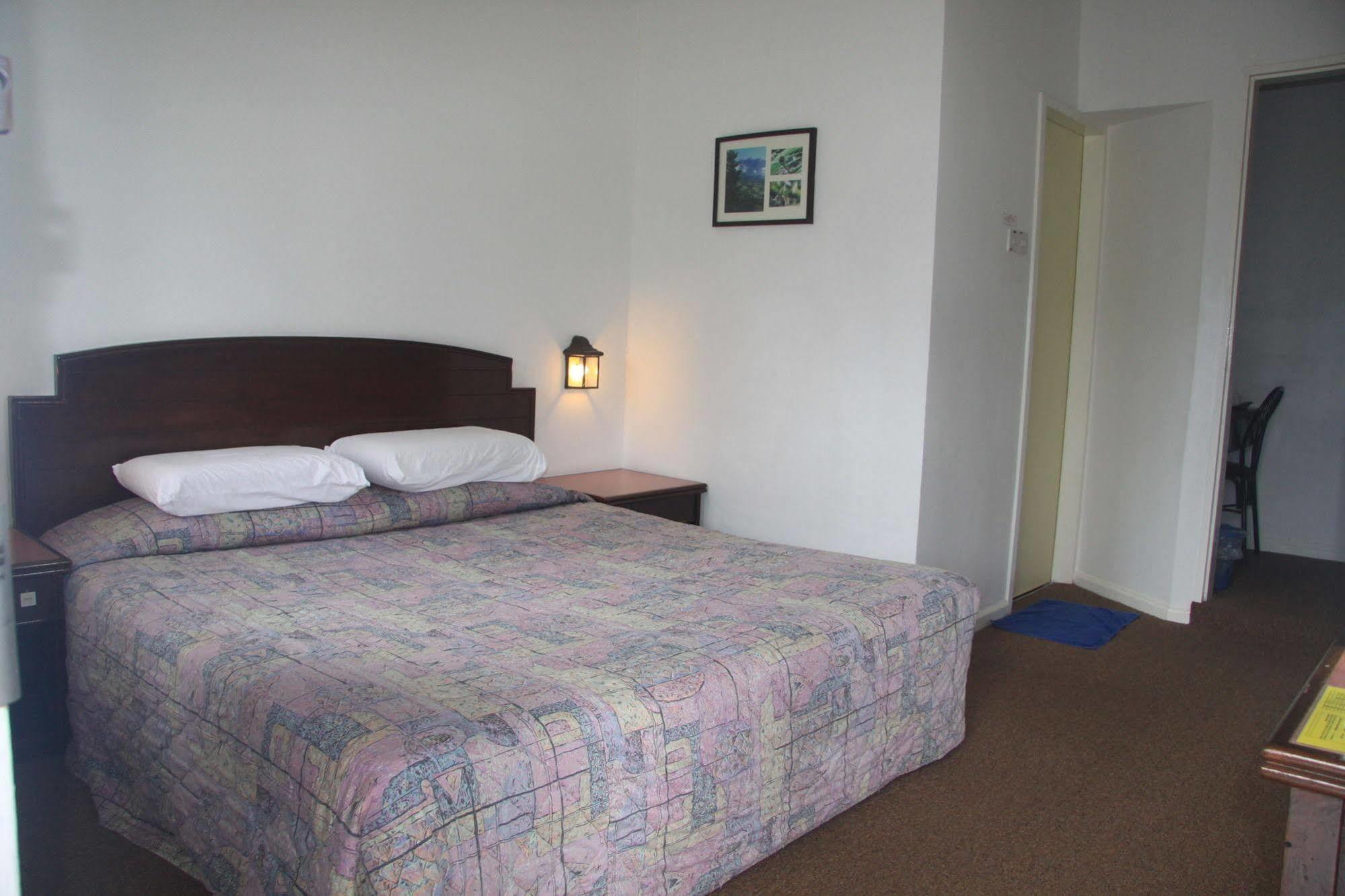 Kampong Kundassan Kinabalu Pine Resort מראה חיצוני תמונה
