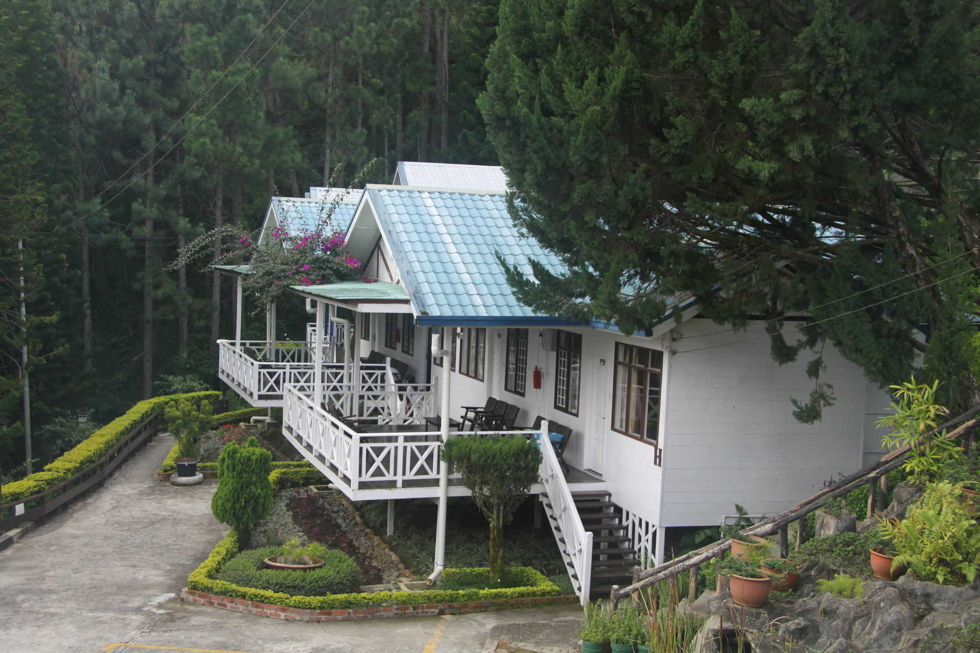 Kampong Kundassan Kinabalu Pine Resort מראה חיצוני תמונה